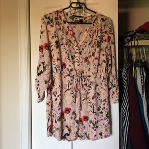 Light tunic or loose short dress